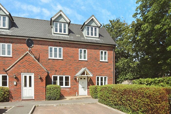 2 Bedroom Flat For Sale In Ilminster Road, Taunton, TA1