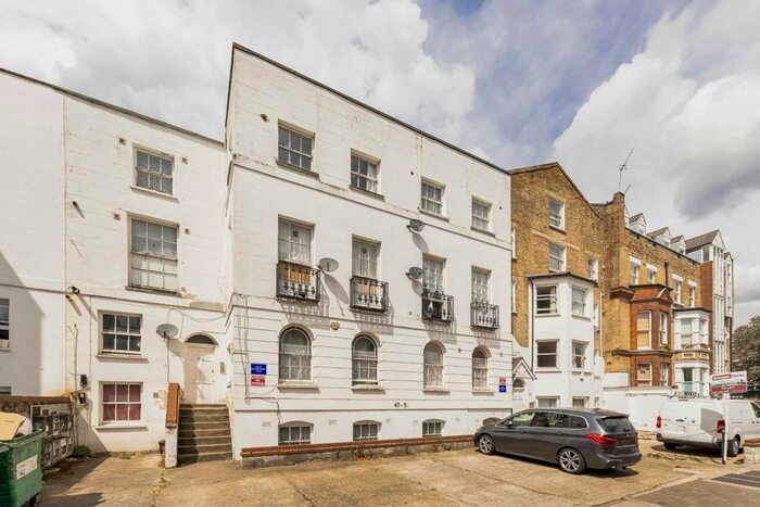 2 Bedroom Flat To Rent In Tollington Park, London, N4