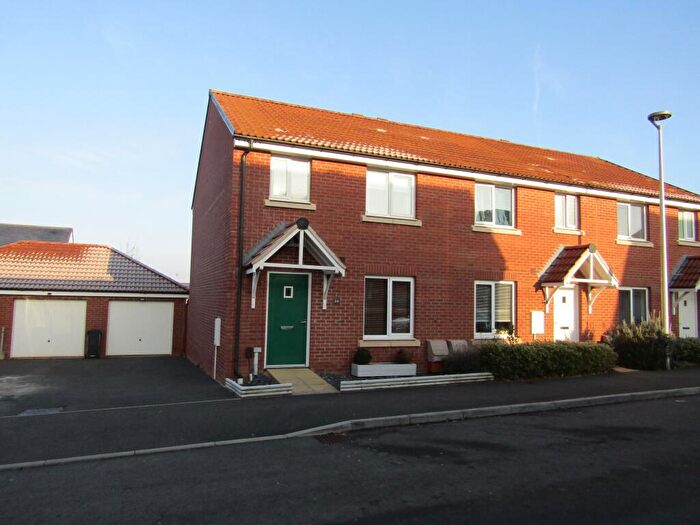 3 Bedroom House To Rent In Shareford Way, Cranbrook, Exeter, EX5