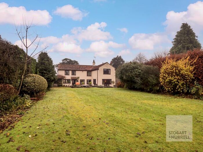 4 Bedroom Detached House For Sale In Glebe Cottage, The Heath, Buxton, Norfolk NR10