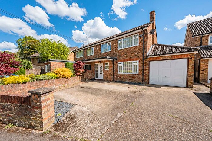 4 Bedroom Semi-Detached House For Sale In Hill End Road, Harefield, Middlesex, UB9