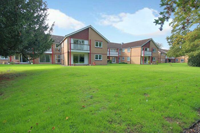 2 Bedroom Apartment To Rent In Old Manor Lawns, Long Lane, Beverley, HU17