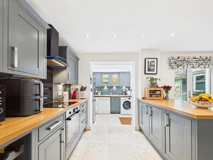 3 Bedroom Terraced House For Sale In Main Street, Carsington, DE4