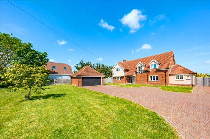 4 Bedroom Detached House For Sale In Cold Norton Road, Latchingdon, Chelmsford, CM3