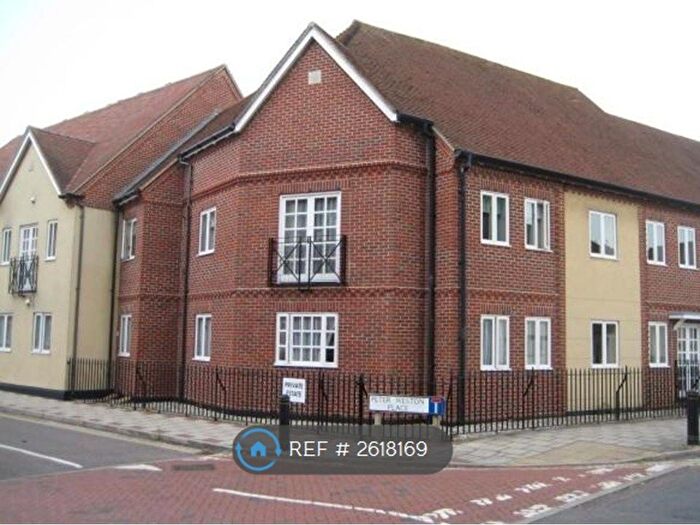 2 Bedroom Flat To Rent In Peter Weston Place, Chichester, PO19