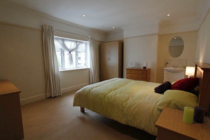 5 Bedroom House To Rent In Middle Street, SO14