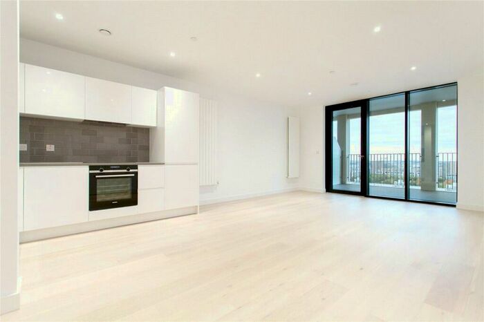 1 Bedroom Flat To Rent In Schooner Road, Silvertown, E16