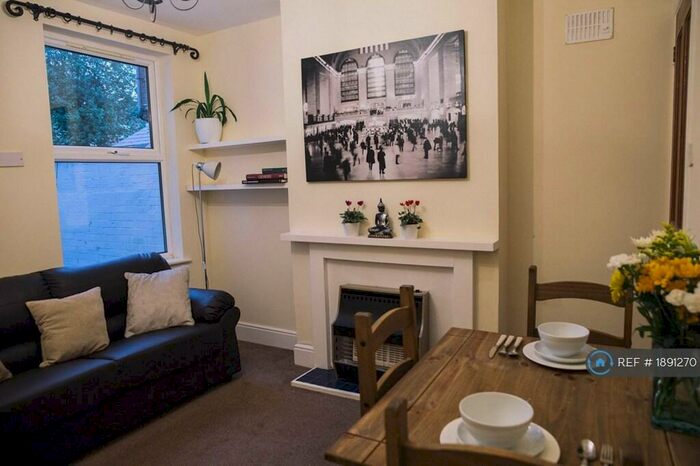 3 Bedroom Terraced House To Rent In Hartopp Road, Leicester, LE2