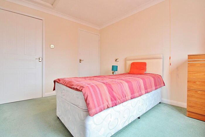 1 Bedroom Retirement Property For Sale In Grosvenor Court, Stubbington, PO14