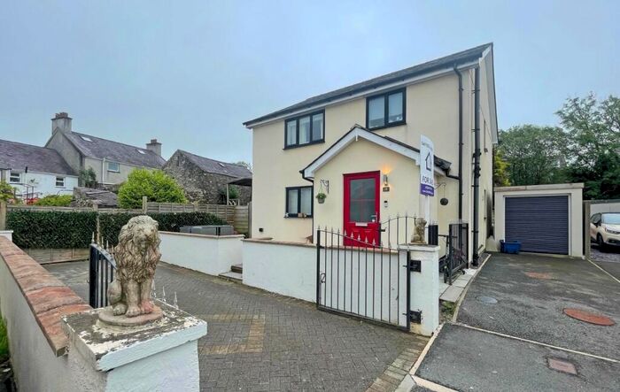 3 Bedroom Detached House For Sale In Fron Deg, Rhostryfan, Caernarfon, Gwynedd, LL54