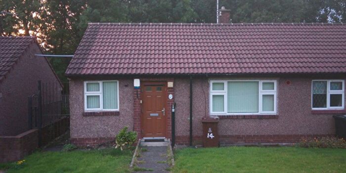 1 Bedroom Semi-Detached Bungalow To Rent In Park Close, Stalybridge, SK15