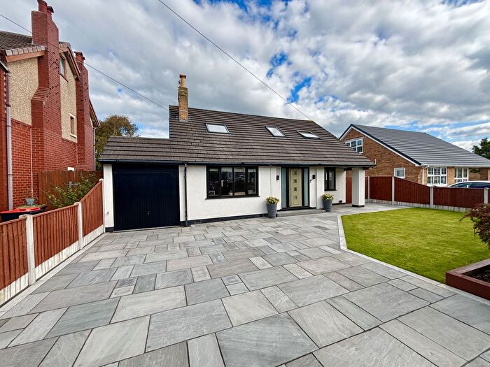 4 Bedroom Detached House For Sale In School Road, Thornton, FY5