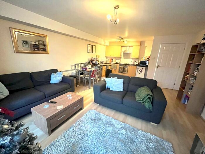 2 Bedroom Flat To Rent In Chancellor Court**, L8