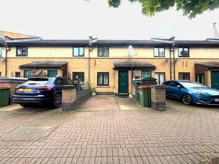 2 Bedroom Terraced House To Rent In Hanover Avenue, London, E16