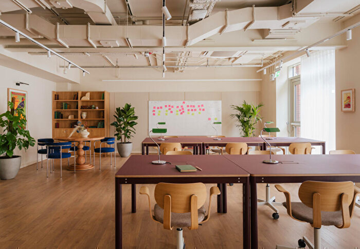 2 Bedroom Flat To Rent In PLATFORM_ In Edinburgh, EH6