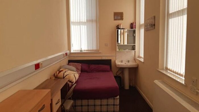 1 Bedroom Property To Rent In Pennington Place, Leeds, LS6