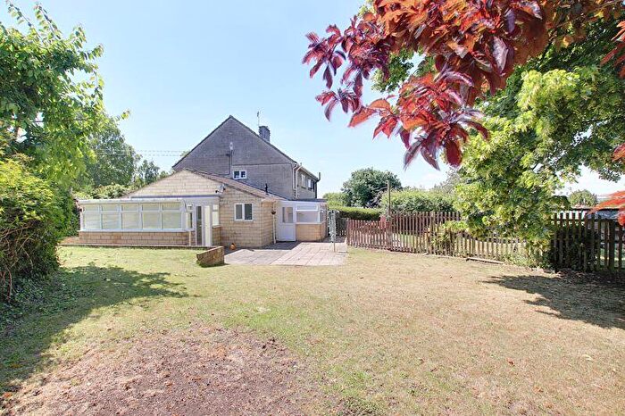 2 Bedroom Semi-Detached Bungalow To Rent In Stancomb Avenue, Trowbridge, BA14