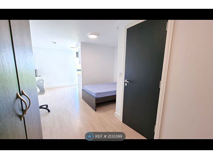 Studio To Rent In Parliament Place, Liverpool, L8