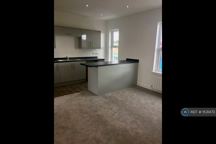 1 Bedroom Flat To Rent In Louise Street, Dudley, DY3