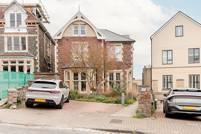 1 Bedroom Flat For Sale In Woodstock Road, Redland, Bristol, BS6