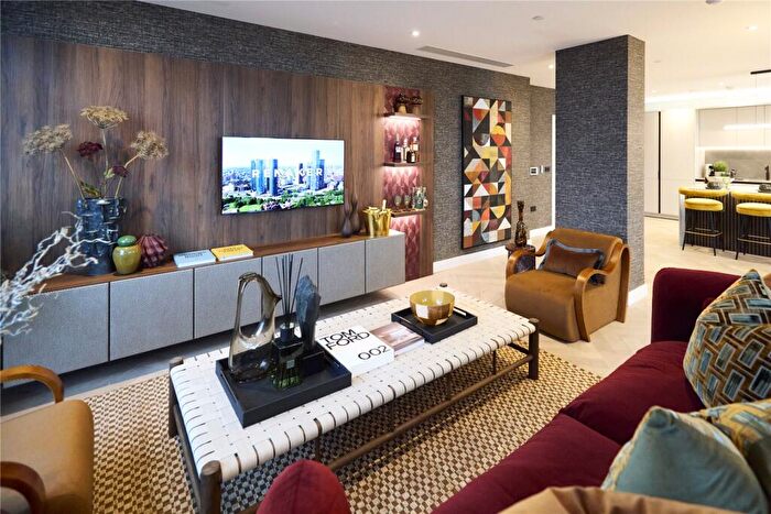 3 Bedroom Penthouse For Sale In The Sherborne, Vista River Gardens, Trinity Islands, Water Street, Manchester, M3