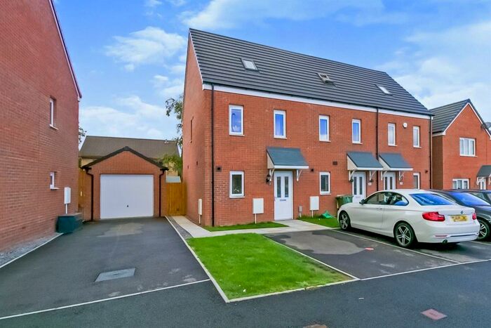 3 Bedroom House To Rent In Maes Erw, Llanilid, Pontyclun, CF72