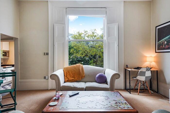 1 Bedroom Flat To Rent In Belitha Villas, London, N1
