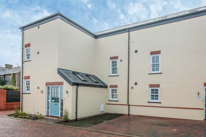 4 Bedroom Barn Conversion To Rent In Hall Farm Close, Feltwell, Thetford, IP26