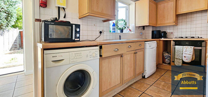 1 Bedroom House To Rent In Hatcher Crescent, CO2