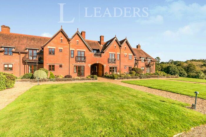 2 Bedroom Flat To Rent In Enton Lane, Enton, Godalming GU8