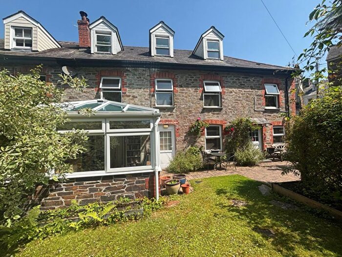3 Bedroom Property For Sale In Grenville Road, Lostwithiel, PL22