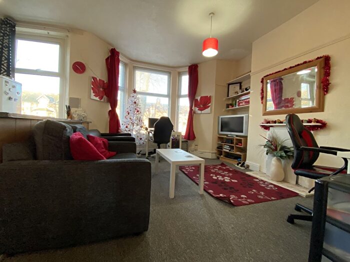 1 Bedroom Flat To Rent In Llanbleddian Gardens, Cathays, CF24