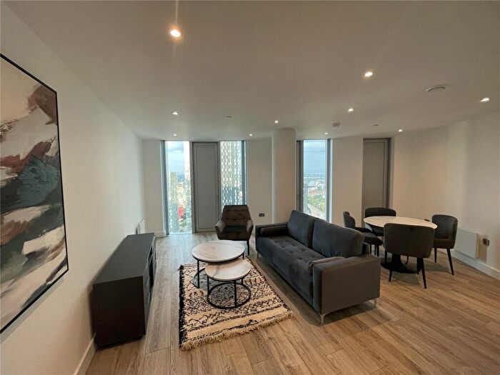 3 Bedroom Apartment To Rent In Thr, Silvercroft Street, Manchester, M15