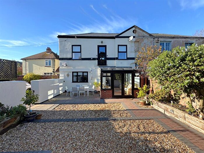 1 Bedroom Semi Detached House For Sale In Buxton Road, Rodwell, DT4