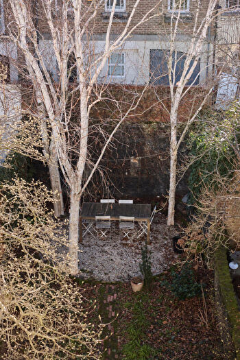 3 Bedroom Terraced House For Sale In Balls Pond Road, London, N1