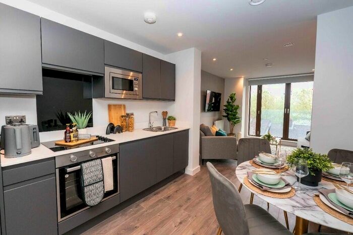 2 Bedroom Apartment To Rent In Parliament Square Crump St, Liverpool, Merseyside, L1