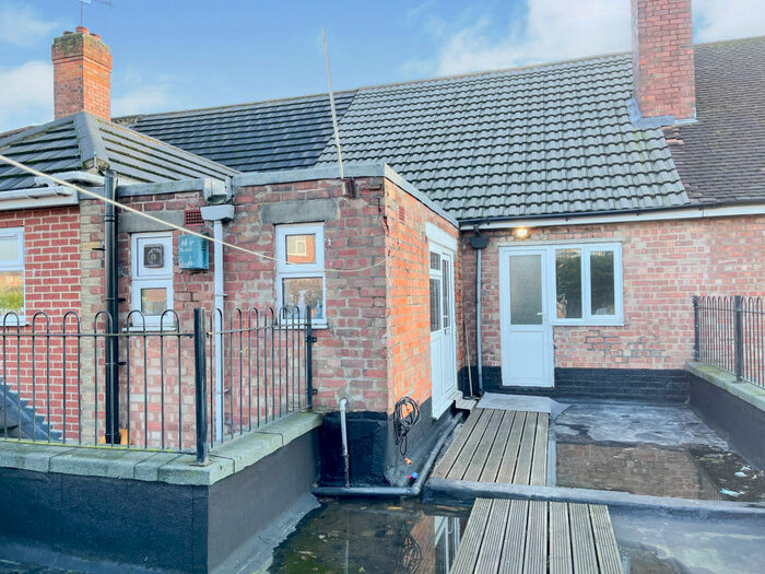 2 Bedroom Flat To Rent In Garretts Green Lane, Birmingham, B26