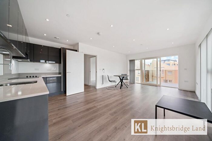 2 Bedroom Apartment For Sale In Starling Apartments, Perryfield Way, London, NW9