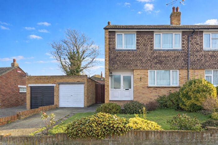 3 Bedroom Semi-Detached House For Sale In Elmley Way, Margate, CT9