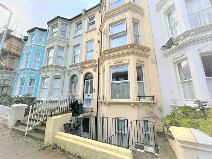 2 Bedroom Flat To Rent In Vicarage Road, Hastings, TN34