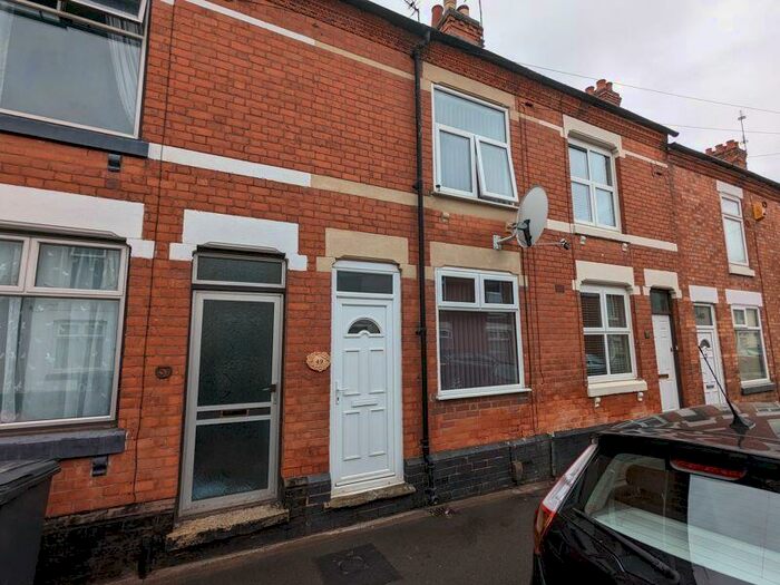 3 Bedroom Detached House To Rent In Willington Street, Nuneaton, Warwickshire, CV11