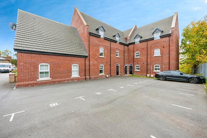 2 Bedroom Maisonette For Sale In Wharf Mews, Biggleswade, Bedfordshire, SG18