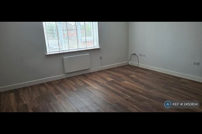 1 Bedroom Flat To Rent In Queensway, Bletchley, Milton Keynes, MK2