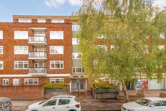 3 Bedroom Flat To Rent In Belsize Road, South Hampstead, NW6
