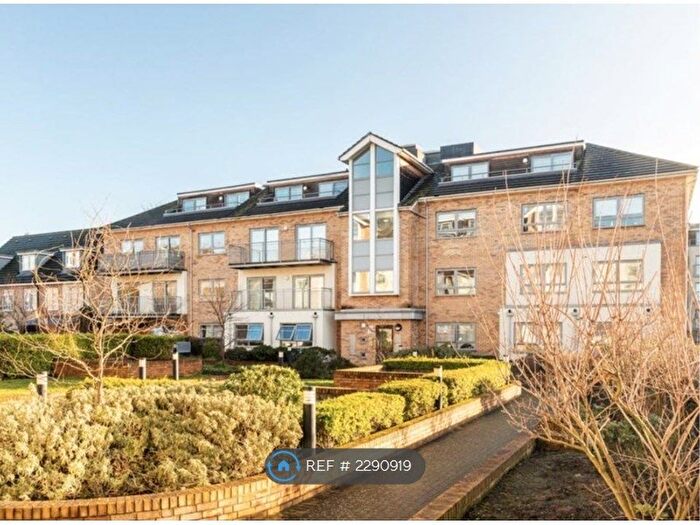 1 Bedroom Flat To Rent In Russell House, Croydon, CR0