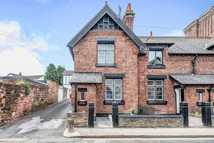 2 Bedroom End Of Terrace House To Rent In Crosby Green, Liverpool, Merseyside, L12