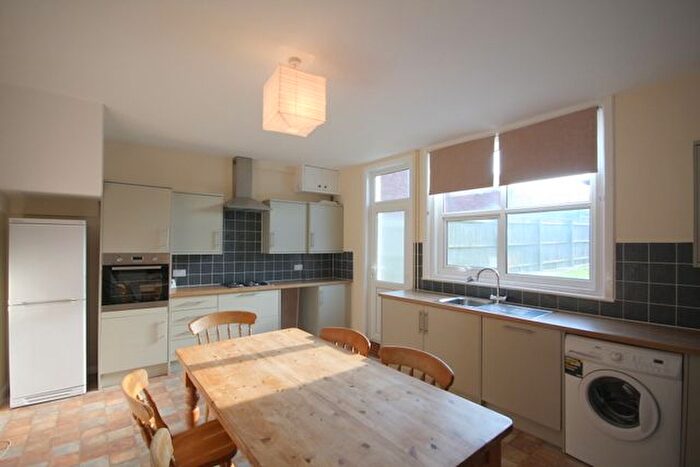 2 Bedroom Semi-Detached House To Rent In The Triangle, Eastbourne, BN20