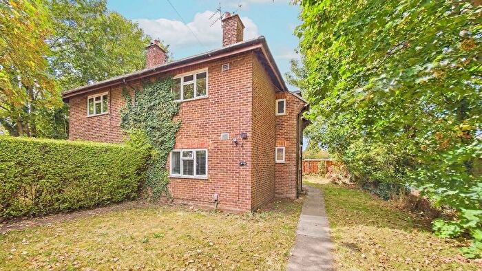 1 Bedroom Maisonette For Sale In Homestead Road, Hatfield, AL10