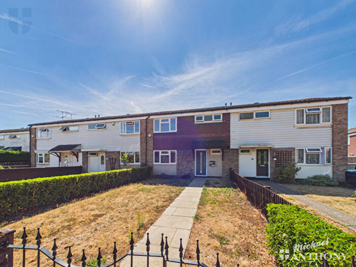 3 Bedroom House To Rent In Barnard Crescent, Aylesbury, HP21