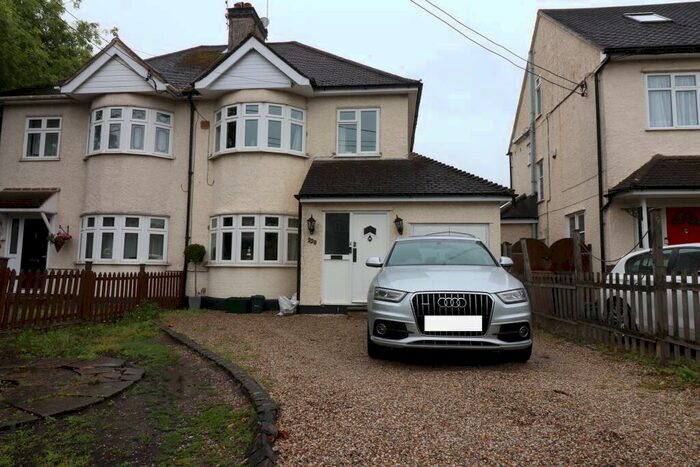 3 Bedroom Semi-Detached House To Rent In Broomfield Road, Chelmsford, CM1